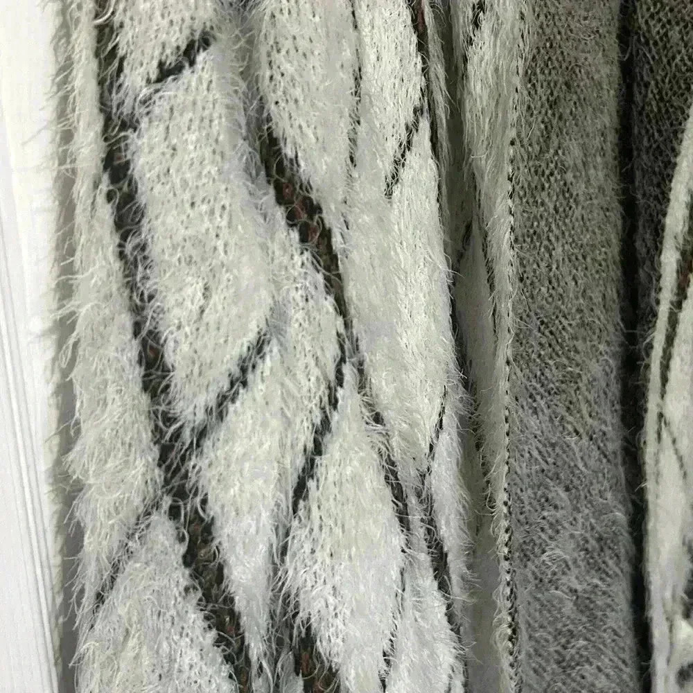 Oliver by Escio sweater hooded cardigan Cream w/black/brown Anthropologie Medium - Picture 3 of 11